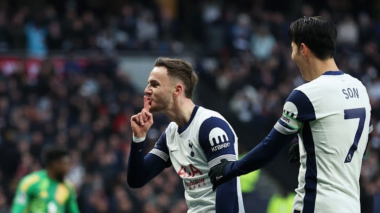 گل اول تاتنهام به منچستریونایتد (جیمز مدیسون)