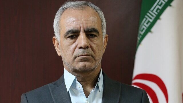 بهاروند: به نفع آقای تاج از انتخابات کنار میروم