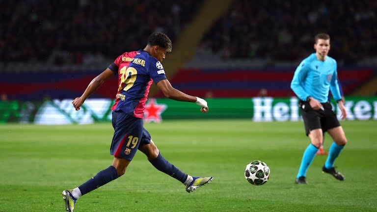 گل دوم بارسلونا به بنفیکا (سوپرگل یامال)