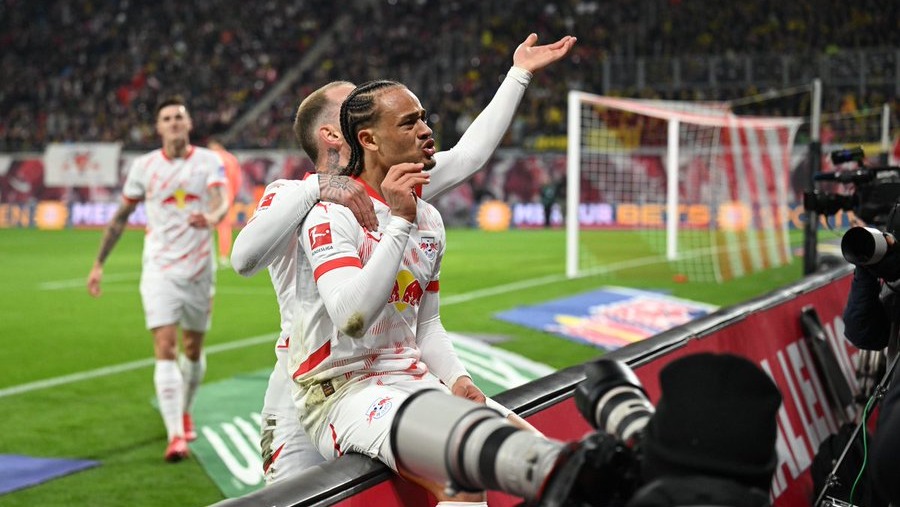 گل اول آربی لایپزیش به دورتموند (ژاوی سیمونز)