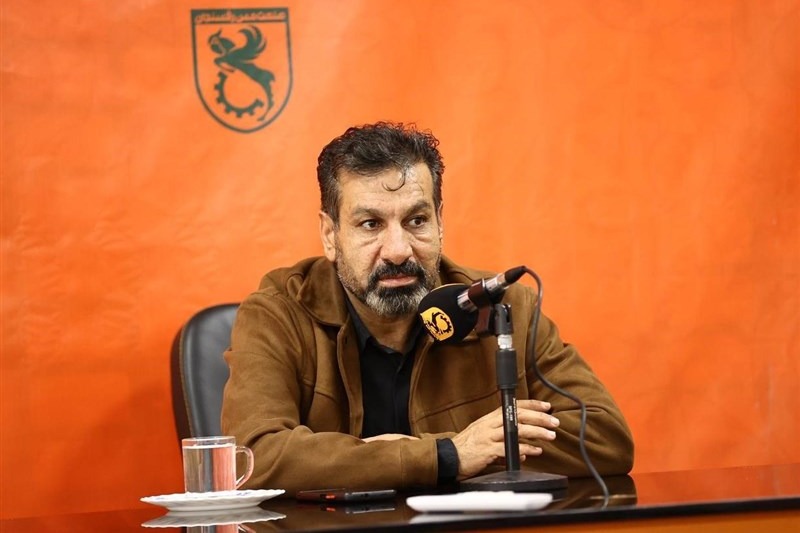 مومنی: به دنبال حل فوتبالی مسئله باقری با باشگاه فولاد بودم