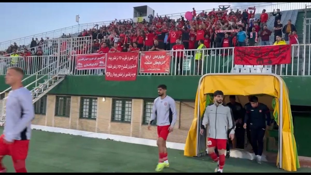 گرم کردن بازیکنان تراکتور - آلومینیوم اراک