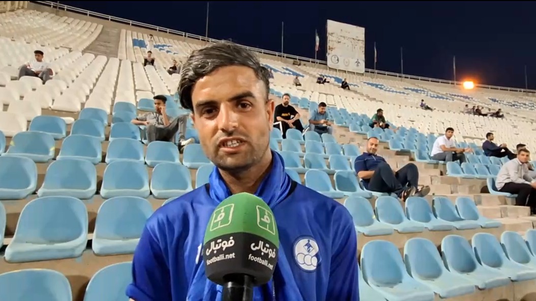 صحبتهای هواداران استقلال خوزستان قبل از بازی با نساجی