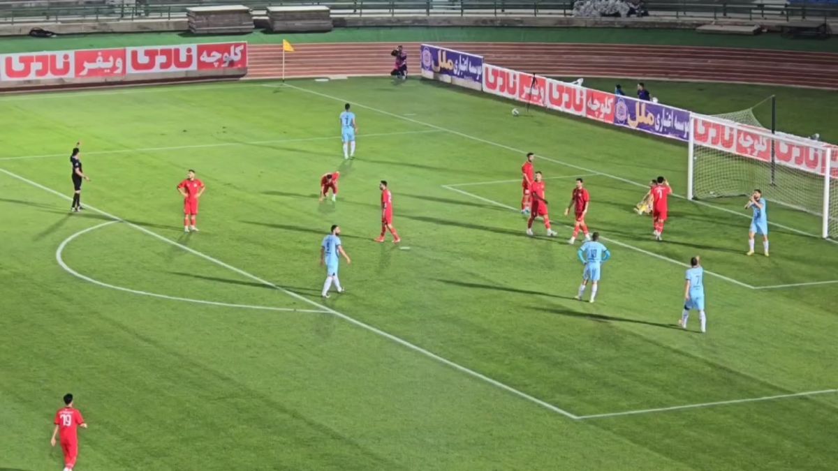 خلاصه بازی پیکان و شهرداری نوشهر از زاویه دوربین فوتبالی