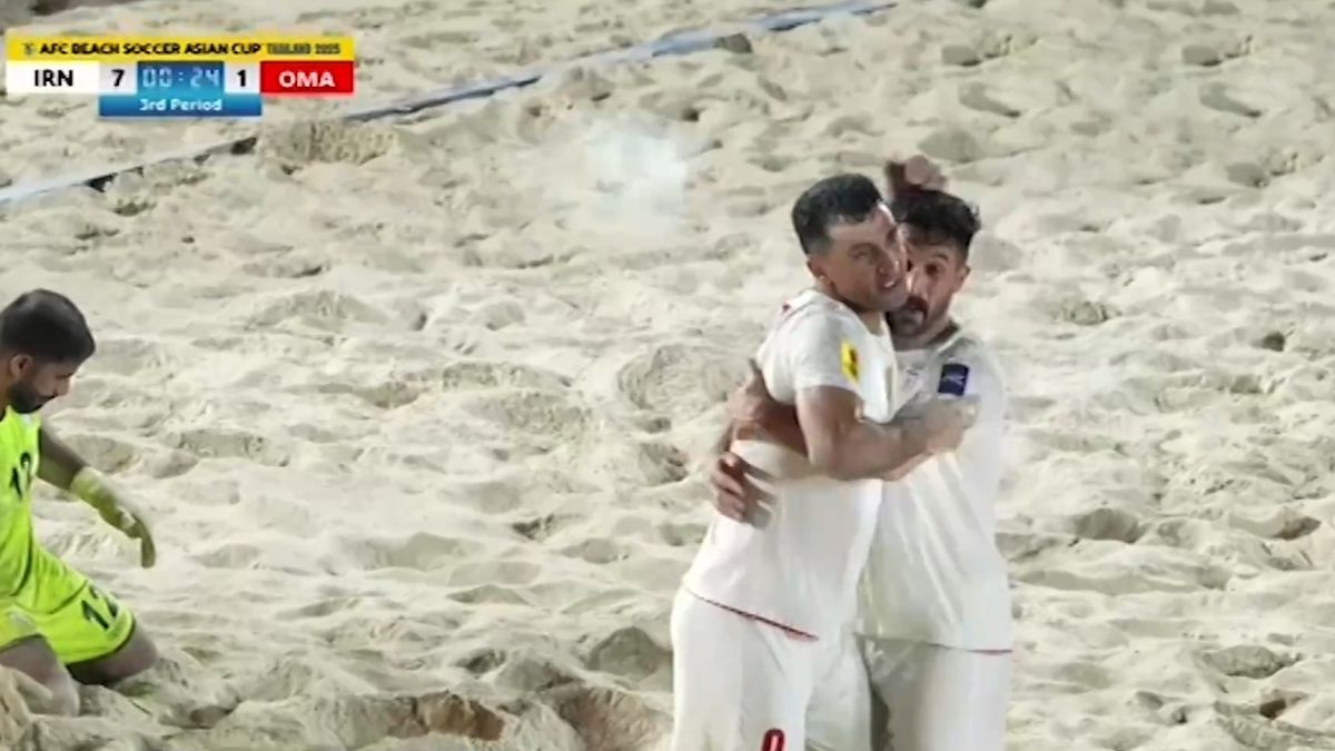 گل هشتم ساحلی ایران به عمان (قیچی برگردان محمدعلی مختاری)