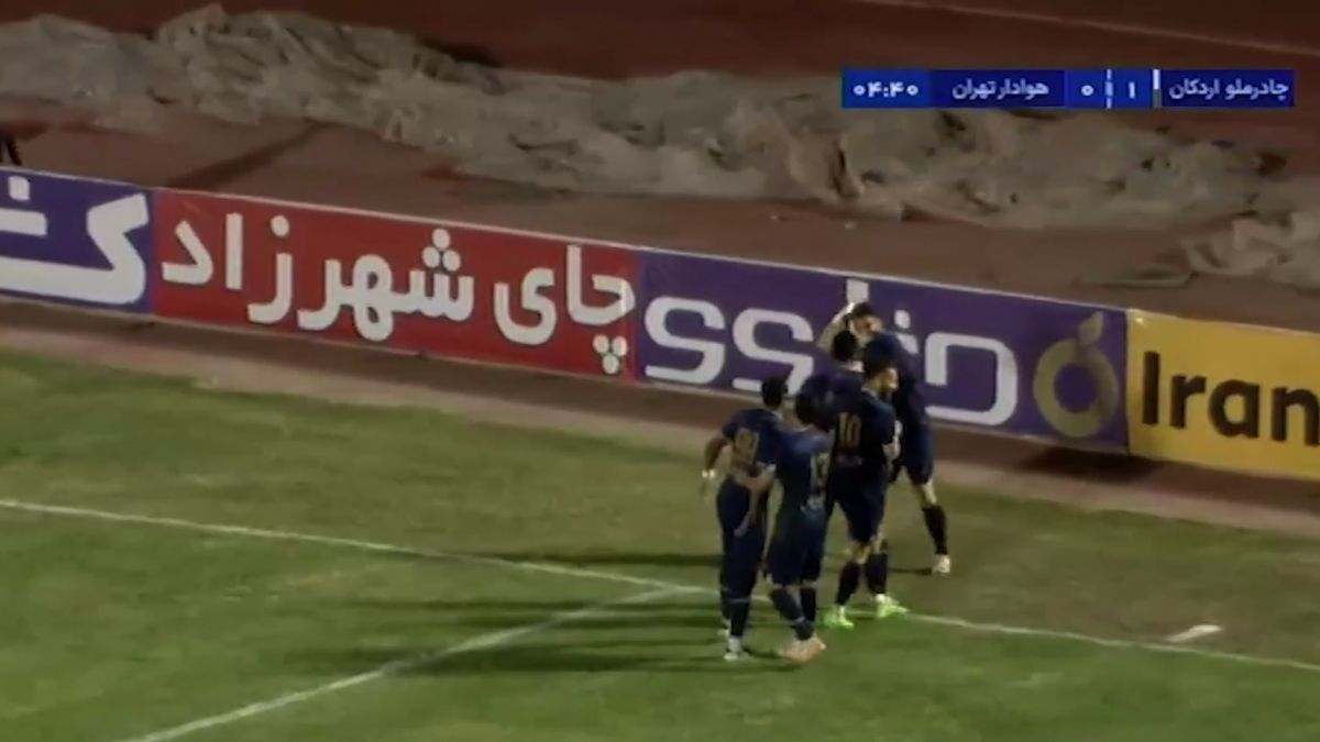 گل اول چادرملو به هوادار (سید علی یحیی زاده)