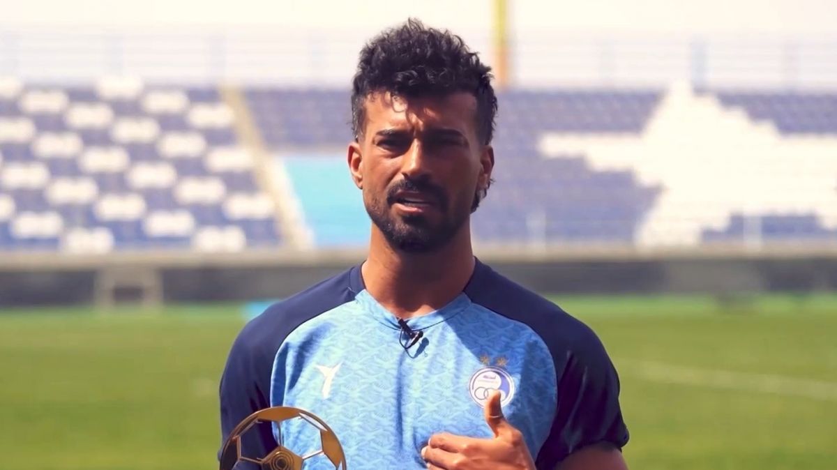 رامین رضاییان: از فصل آینده به پست اصلی خودم بر می گردم، عاشق پست دفاع راست هستم