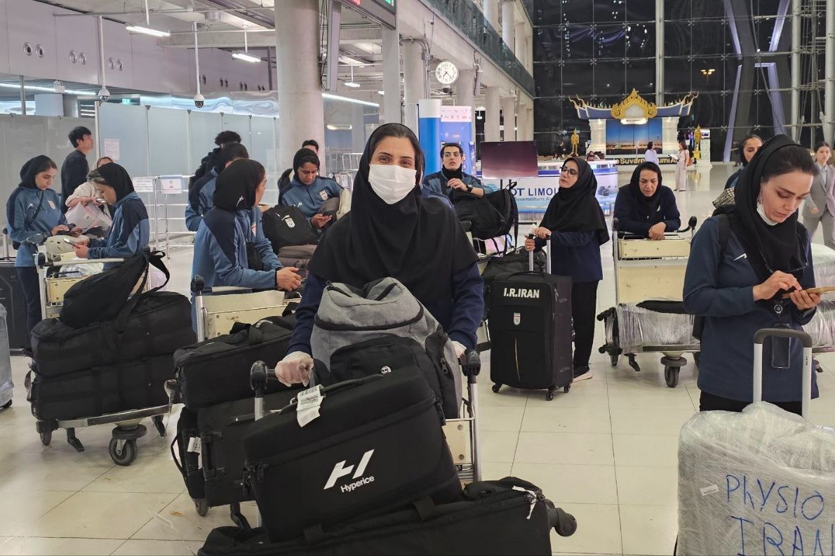 کاروان تیم ملی فوتسال بانوان وارد ناخون راچاسیما شد