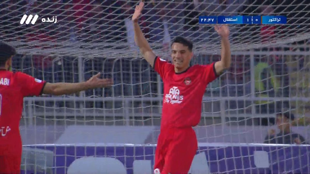 گل اول تراکتور به استقلال (امیرحسین حسین‌زاده)