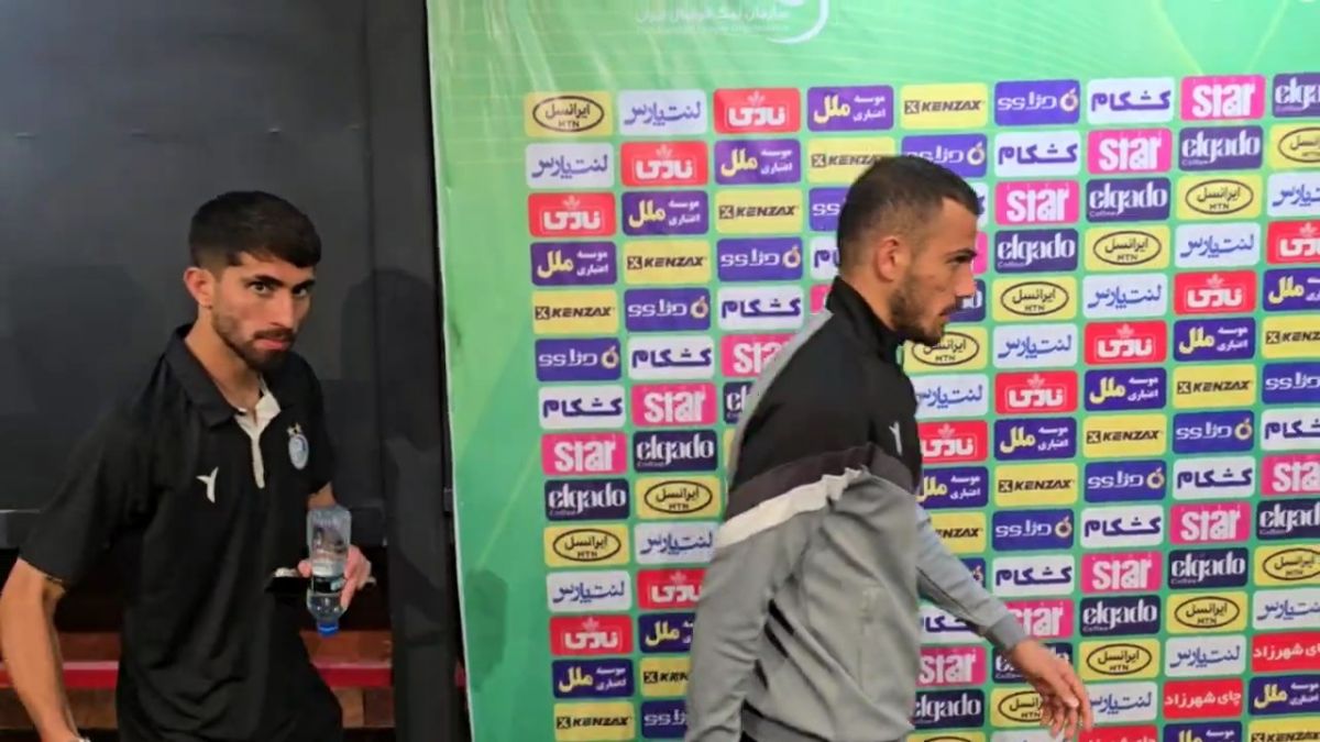 برخی از بازیکنان استقلال و تراکتور مصاحبه نکردند