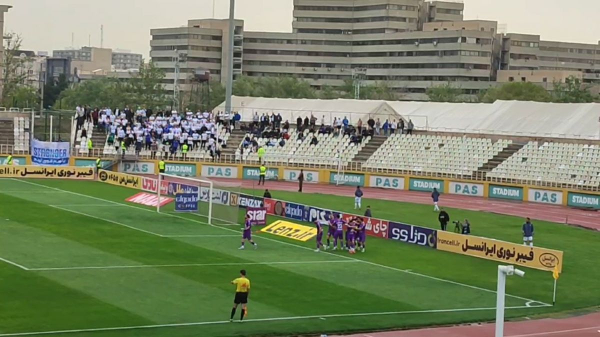 گل اول هوادار به ملوان از قاب دوربین فوتبالی