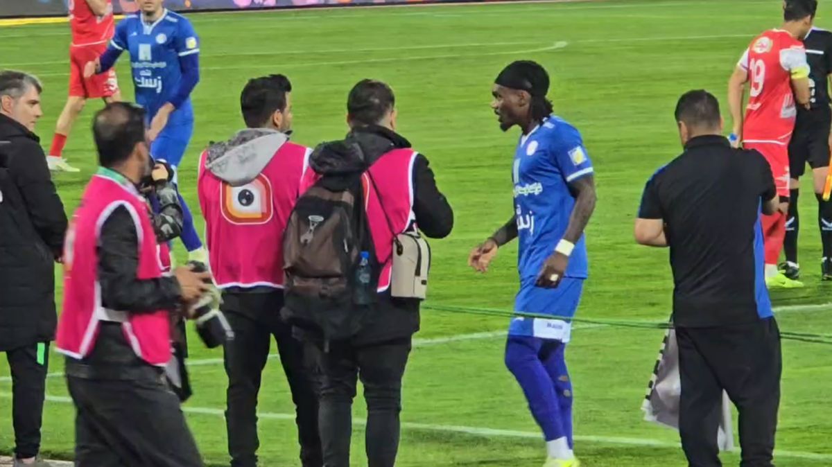 حواشی پیش از شروع بازی پرسپولیس - استقلال خوزستان