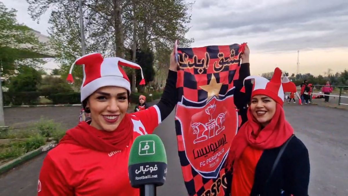 گفتوگو با بانوان هوادار پرسپولیس پیش از بازی با استقلال خوزستان
