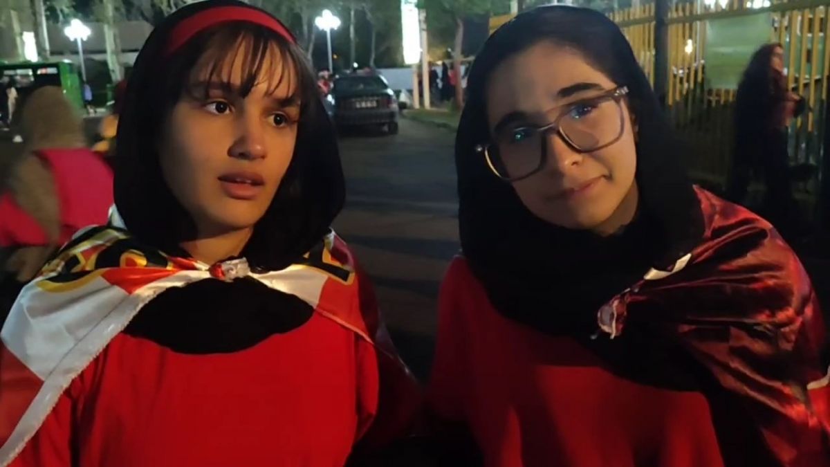 بانوان پرسپولیسی: چقدر هشتگ بزنیم که درویش برود؟