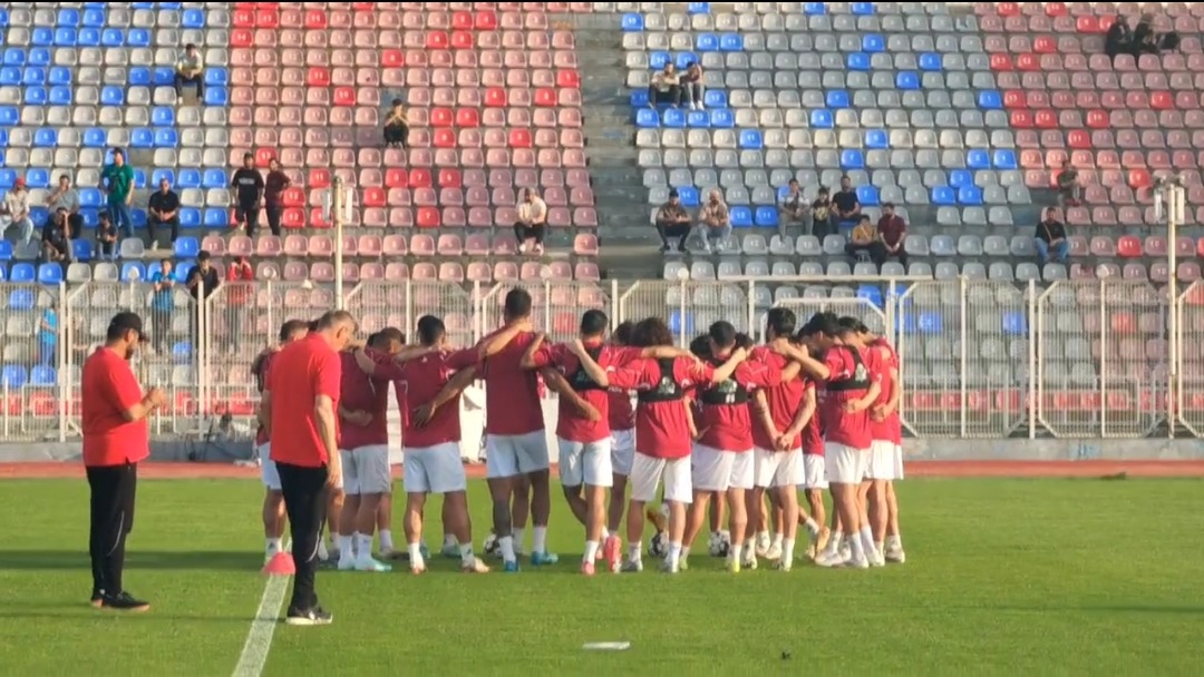 لحظاتی از تمرینات نساجی قبل از دیدار با پرسپولیس