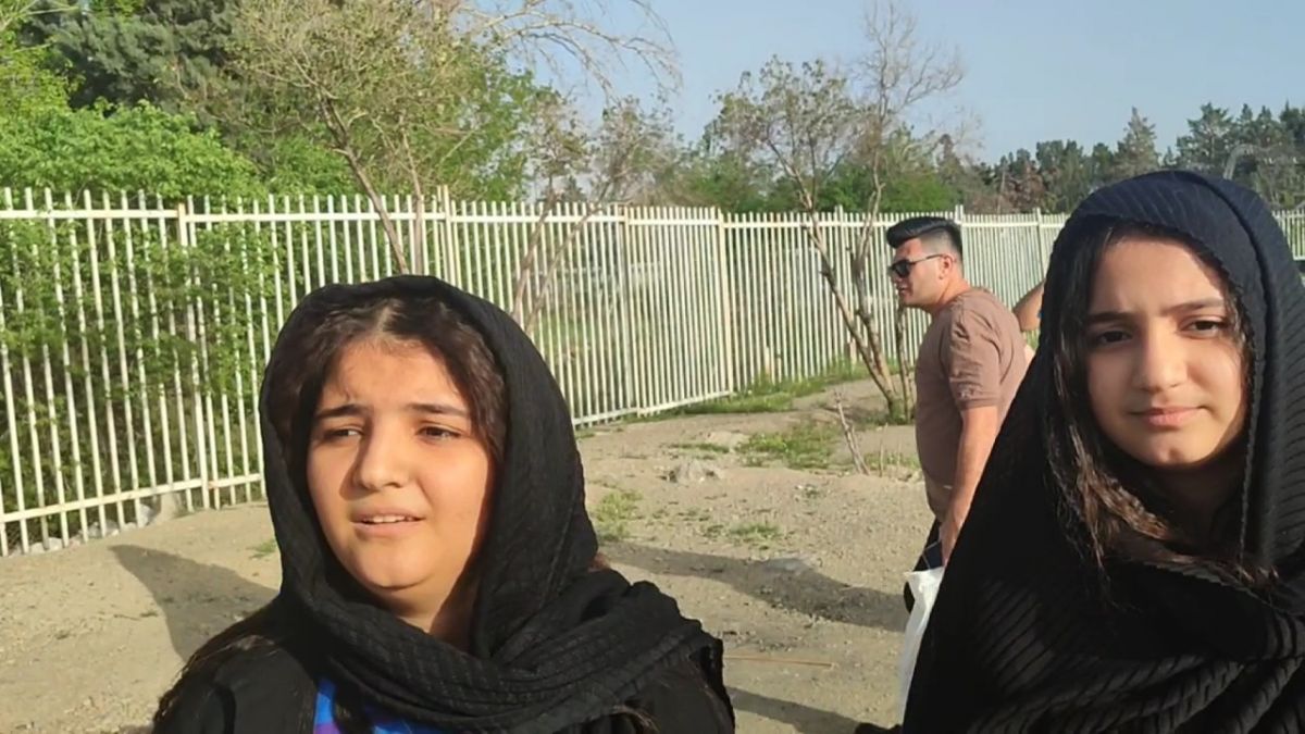 گفت و گو با دو خواهر دوقلو استقلالی قبل از دیدار با فولاد