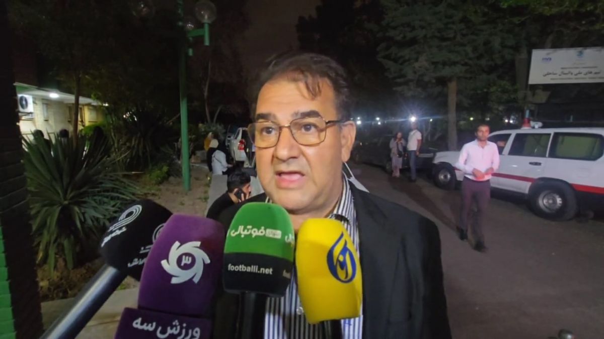 مدیرعامل شهداب: از فدراسیون والیبال گلایه داریم چرا داور شب قبل از بازی باید انتخاب شود؟