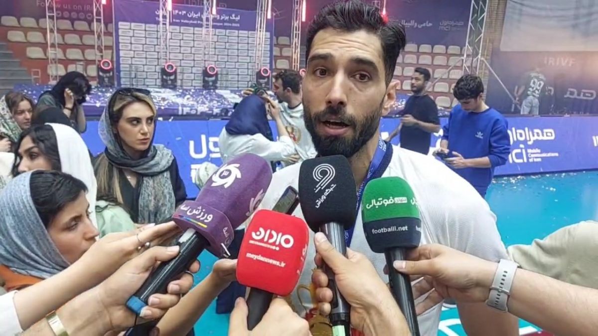 صحبت های بازیکنان فولاد سیرجان پس از قهرمانی در رقابت های لیگ برتر والیبال