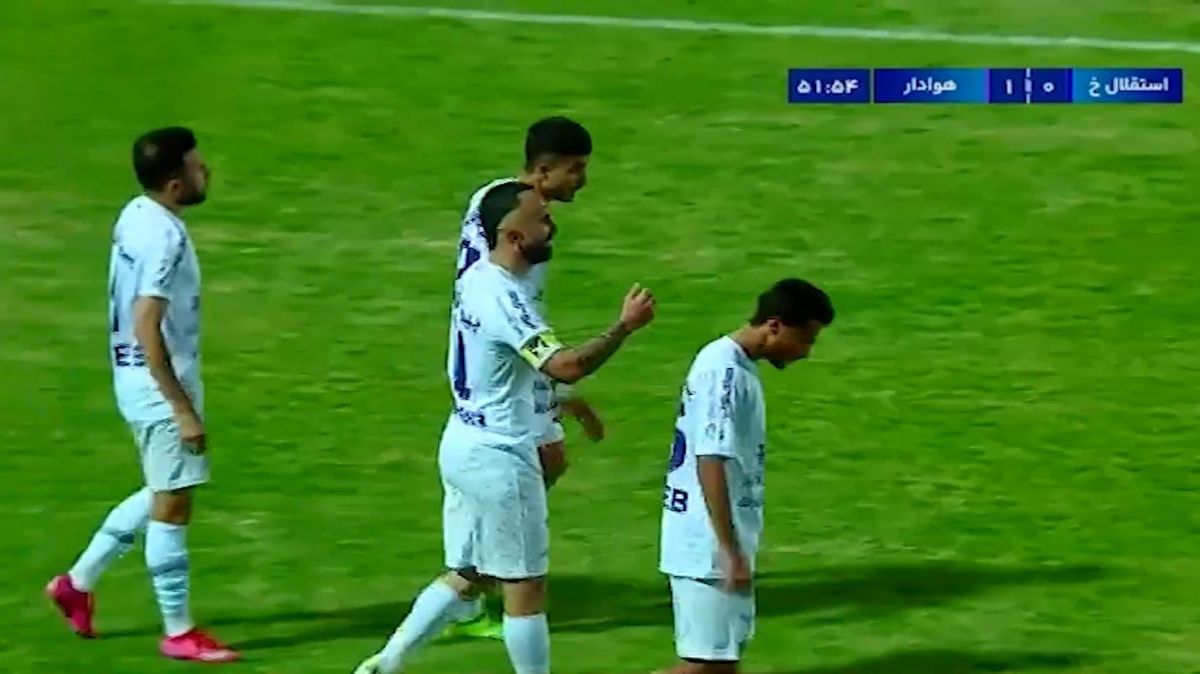 گل اول هوادار به استقلال خوزستان (داریوش شجاعیان)