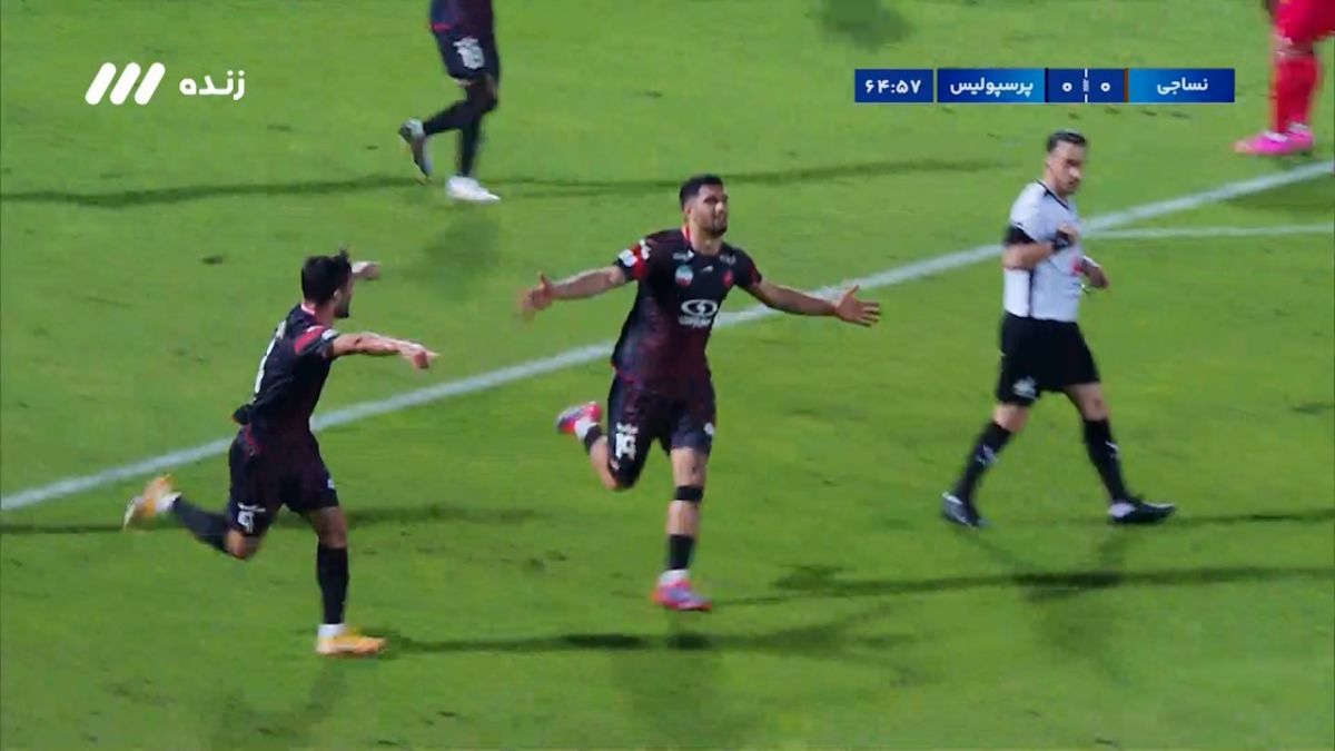 گل اول پرسپولیس به نساجی (عنایتزاده)