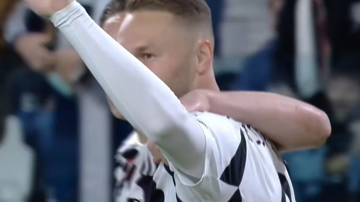 گل اول یوونتوس به لچه (کوپماینرز)