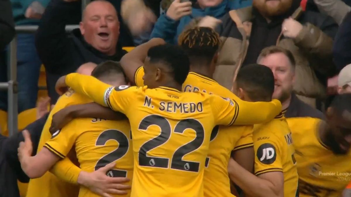 گل سوم ولورهمپتون به تاتنهام (لارسن)