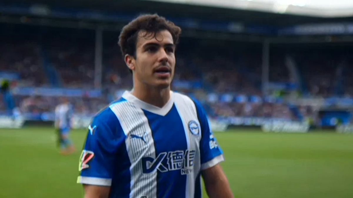 اخراج مانوئل سانچز بازیکن آلاوز با خطا روی وینیسیوس