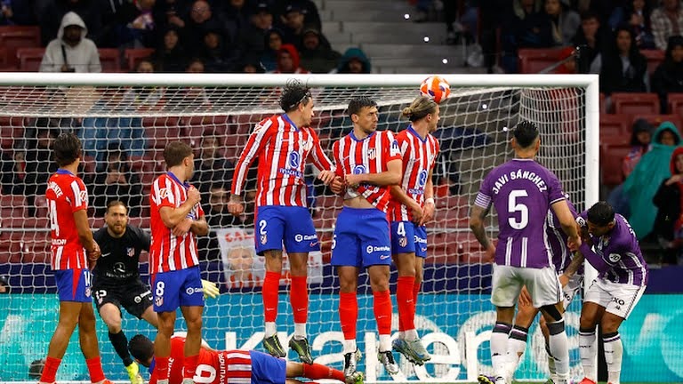 گل دوم وایادولید به اتلتیکو مادرید (ضربه ایستگاهی سانچز)