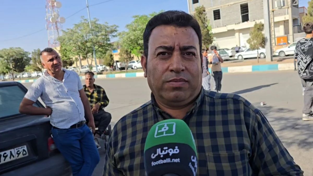 هوادار پرسپولیس: آمده ام به امید باخت استقلال و سقوطش به لیگ یک