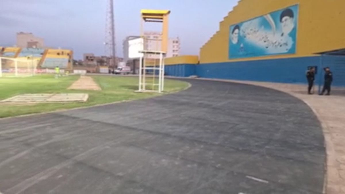 باز‌سازی پیست تارتان ورزشگاه تختی آبادان