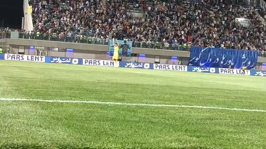 شادی سید حسین حسینی پس از گل دقیقه 90 رامین رضاییان به گل گهر