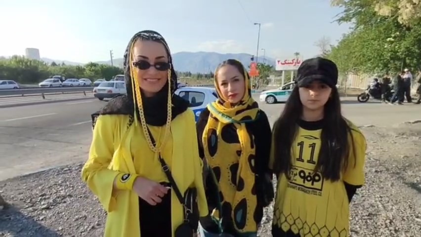 صحبتهای هواداران بانوی سپاهان قبل از بازی با پرسپولیس