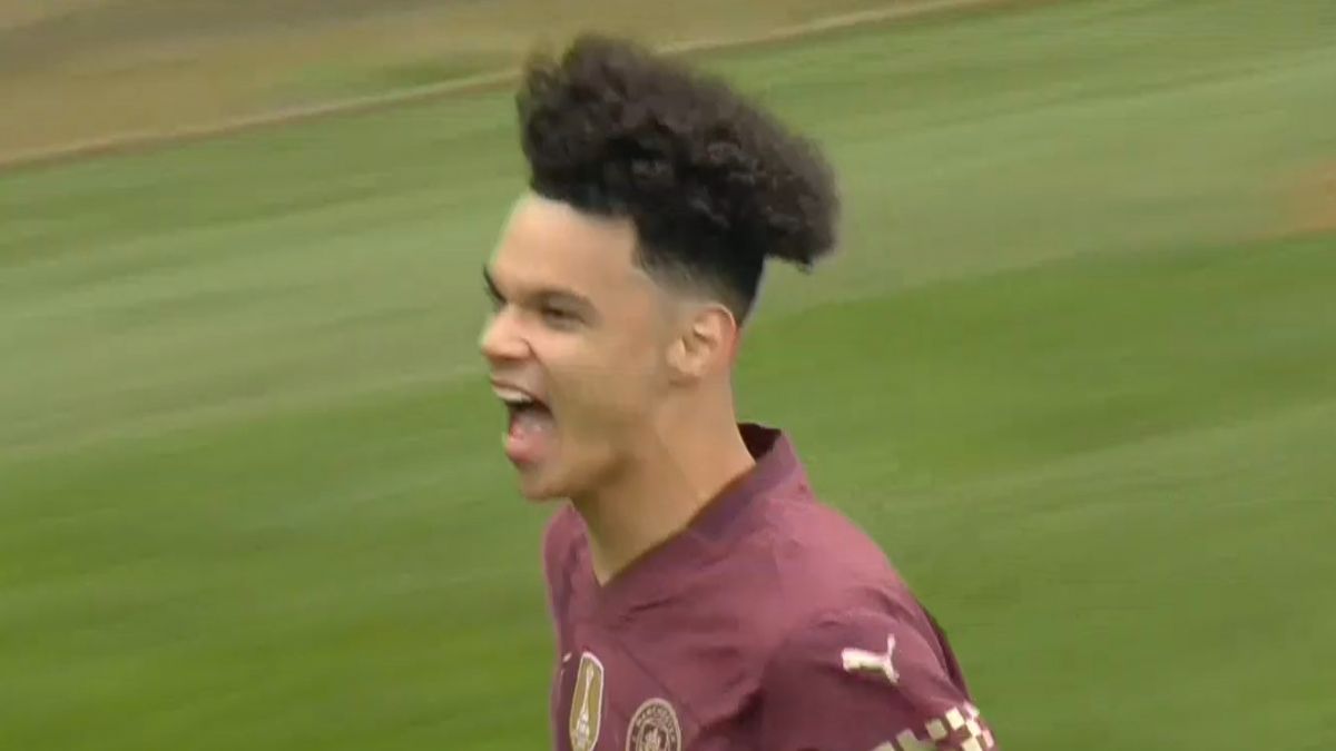 گل اول منچسترسیتی به اورتون (نیکو اوریلی)