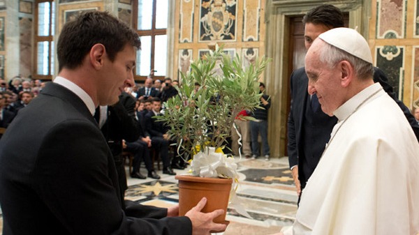 پاپ فرانسیس، فوتبالی‌ترین پاپ تاریخ درگذشت