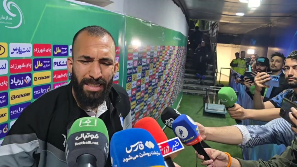روزبه چشمی: خودتان را بکشید این تیم نمی افتد!