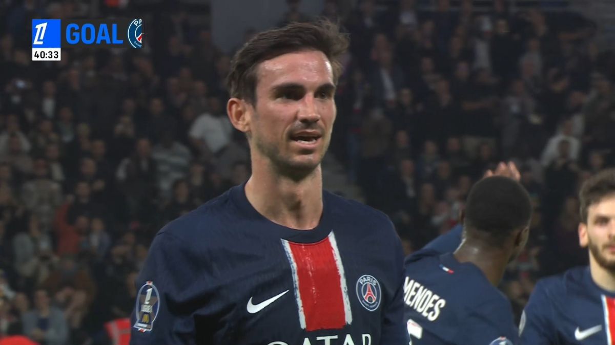 گل اول پاری سن ژرمن به نیس (فابین رویز)