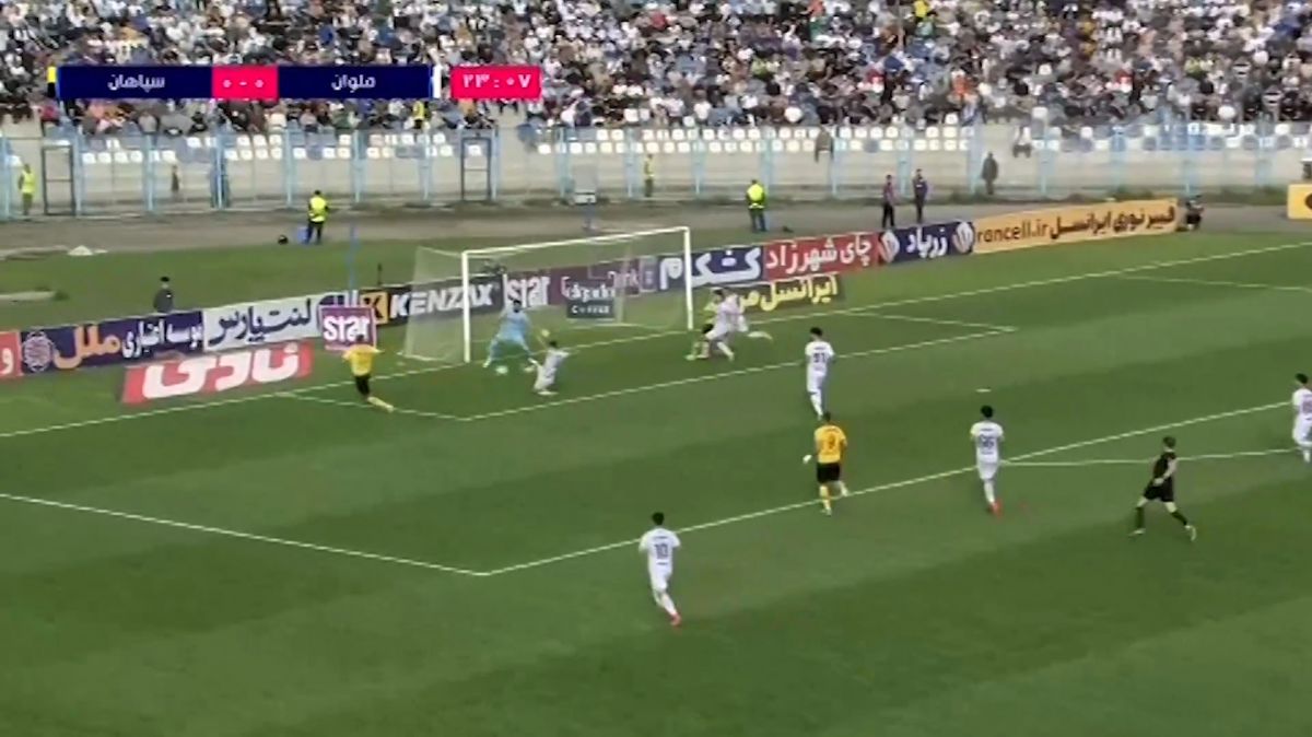 موقعیت عالی سپاهان روی خط دروازه ملوان تبدیل به گل نشد