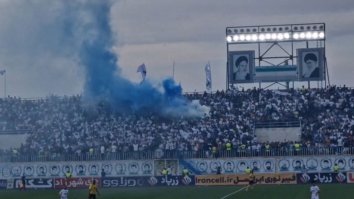 جو پرشور هواداران ملوان در سن سیروس