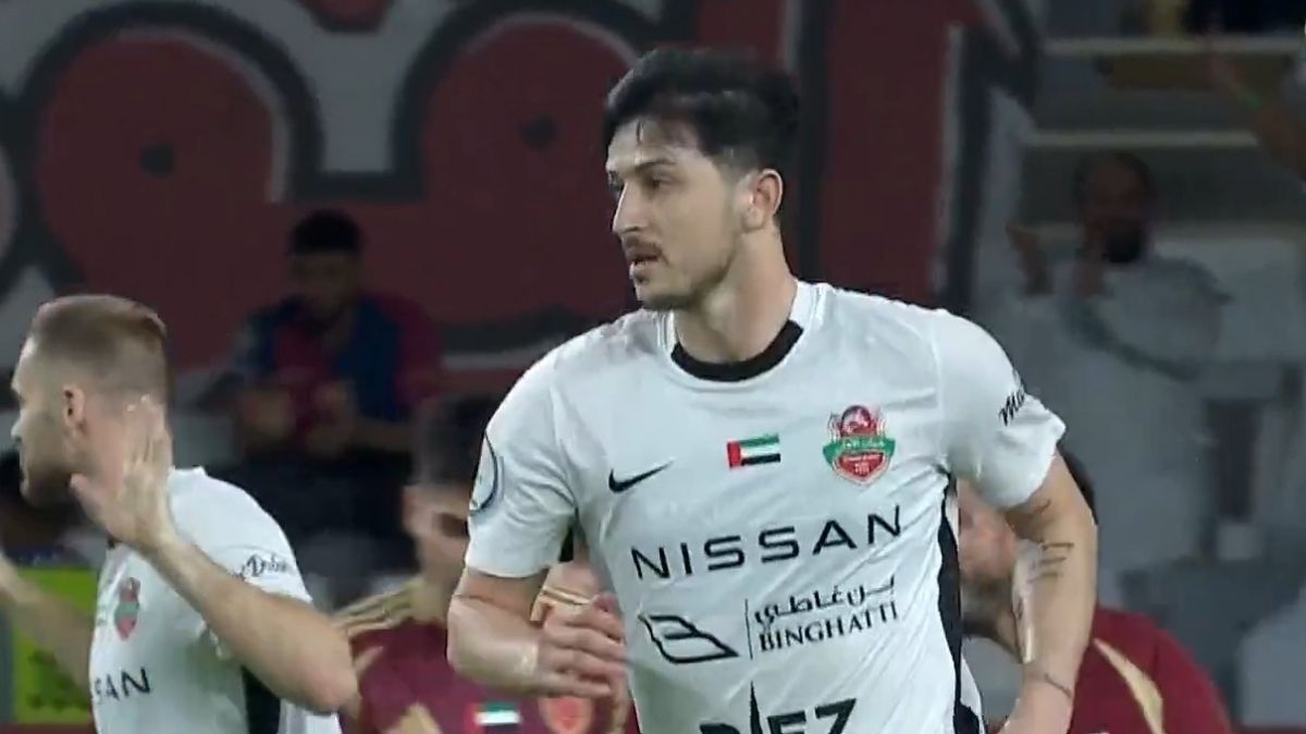 گل دوم شباب الاهلی به الوحده امارات (سردار آزمون)