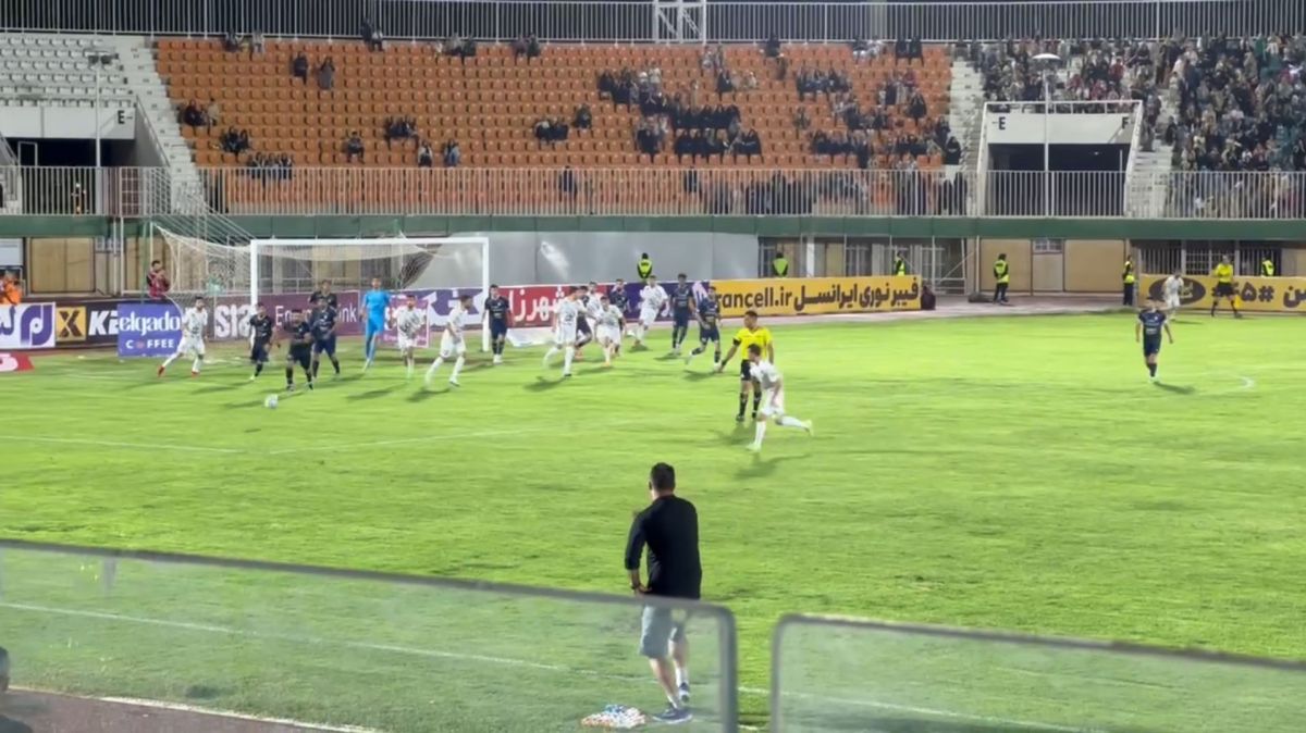 دو‌ موقعیت خطرناک روی دروازه تیم‌های فولاد و چادرملو