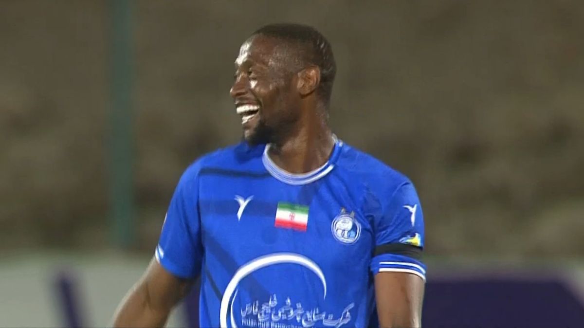 گل سوم استقلال به آلومینیوم اراک (مسعود جوما)