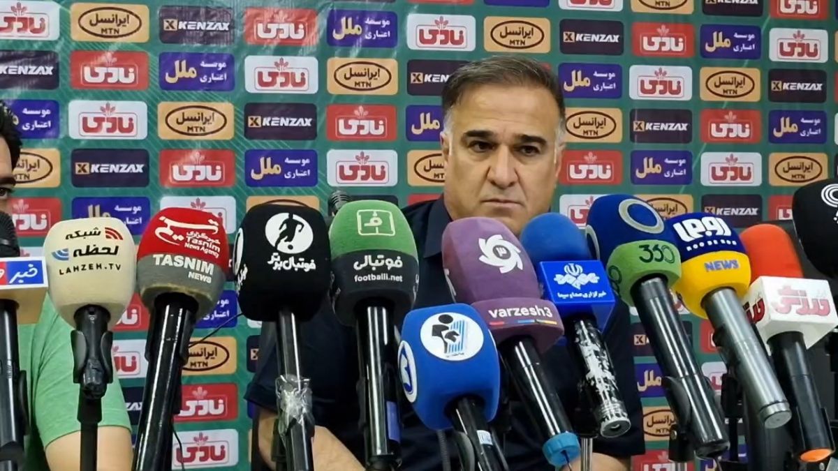 نشست خبری سیروس دین‌محمدی سرمربی پیکان در پایان بازی با سایپا