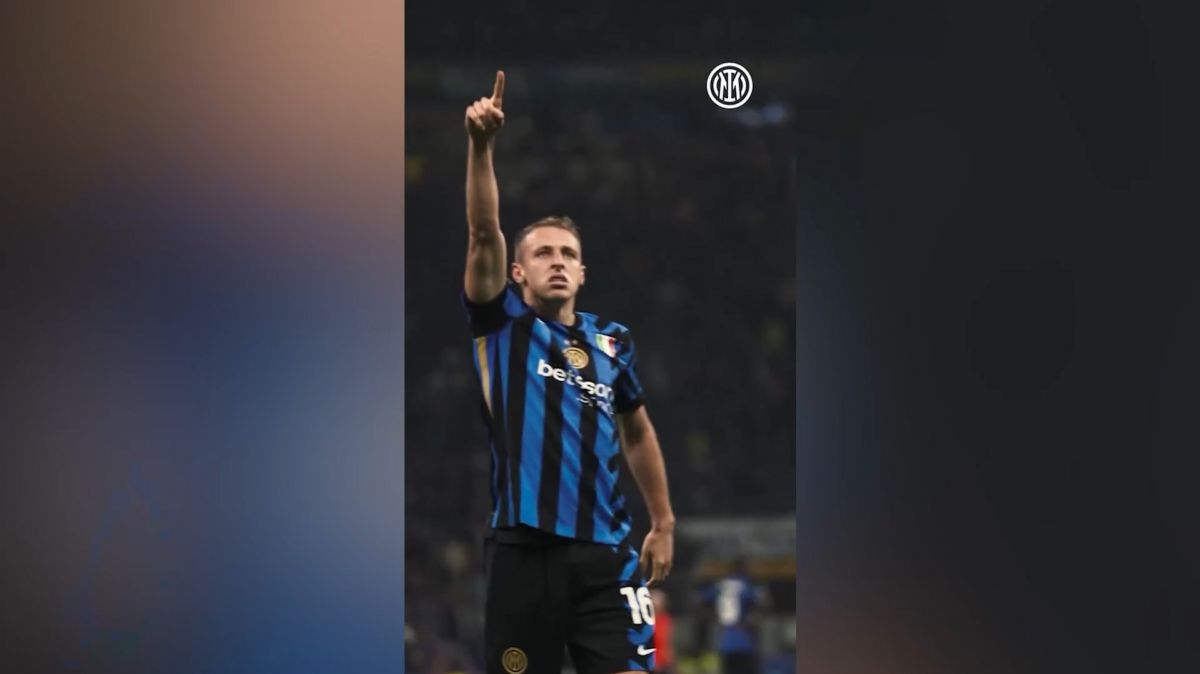 شادی داویده فراتزی بعد از گل پیروزی مقابل بارسلونا