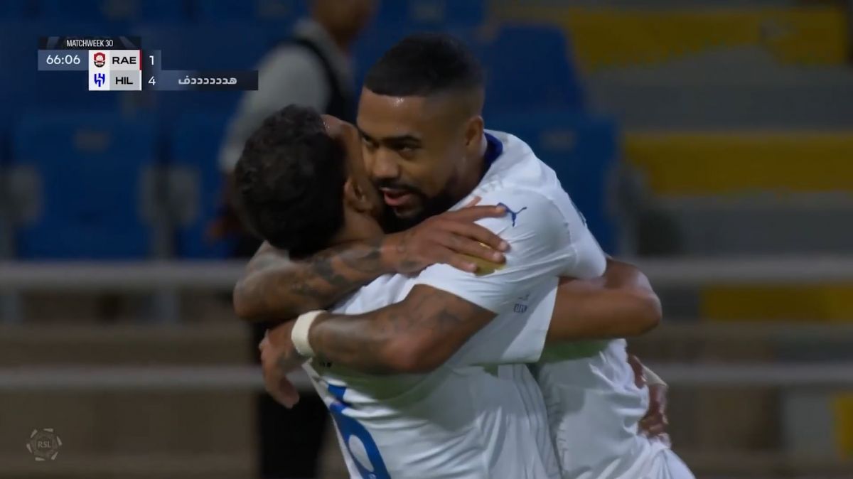 گل چهارم الهلال به الرائد (مالکوم)