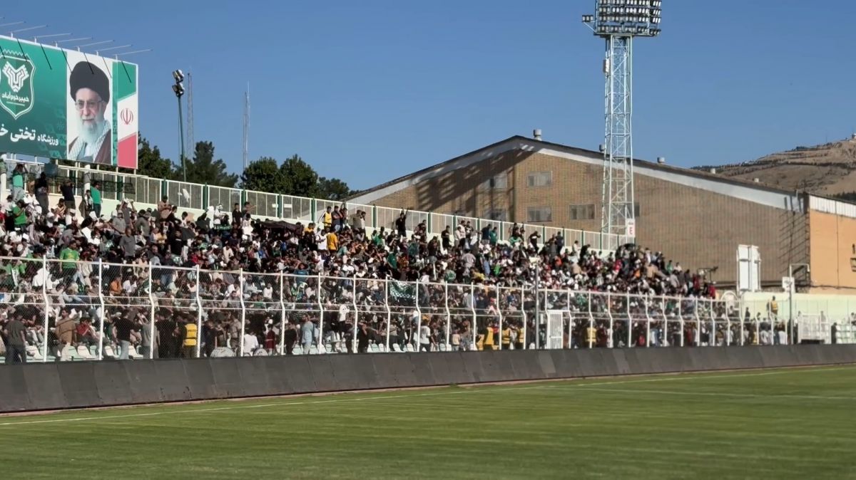 وضعیت ورزشگاه تختی خرم آباد پیش از تقابل خیبر و پرسپولیس