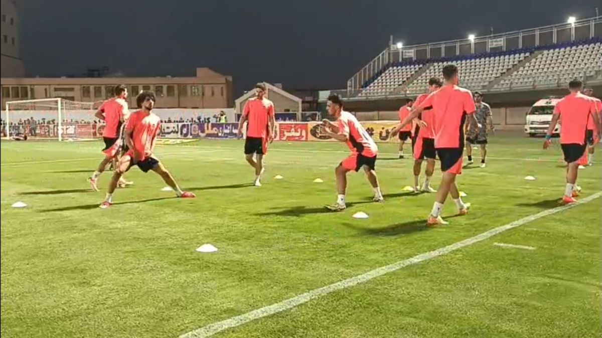 گرم کردم تیم های گل گهر و شمس آذر