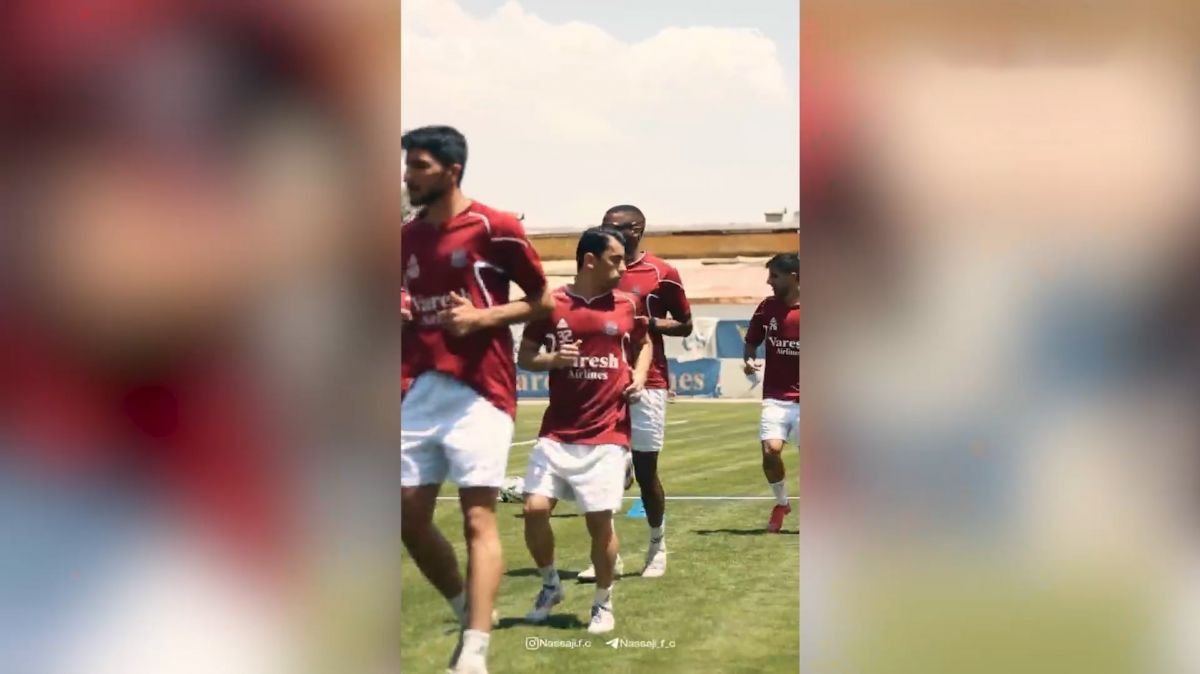 تمرینات بازیکنان نساجی پیش از دیدار با ذوب آهن