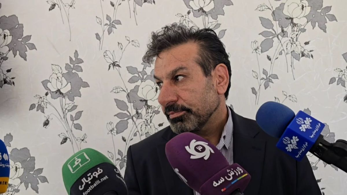 گفت و گو با محمد مومنی در پایان آئین ملی نکوداشت روز جهانی فوتبال