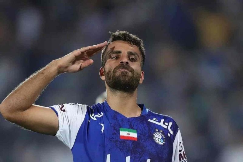 مرادمند آماده بازی برای استقلال شد