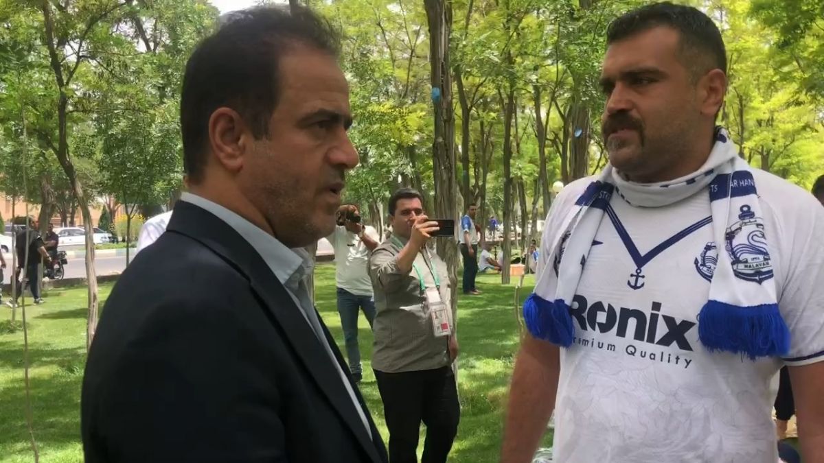 حضور مسئولین ورزش گیلان در جمع هواداران ملوان در شهر اراک